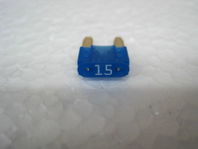 1999 Honda TRX400EX Sportrax is genuine Honda OEM 15A blade fuse, part number 98