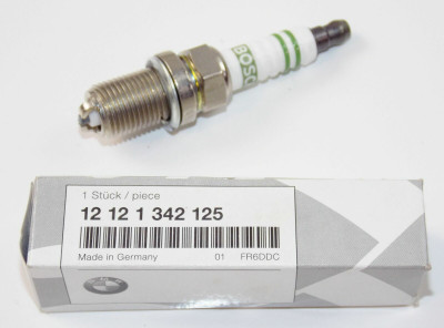 New BMW Spark Plug Genuine FR 6 DDC - R850C/RT - R1100GS/R/RS/RT 12121342125