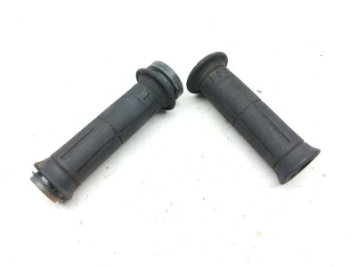 11 Kawasaki ZX6R Ninja Throttle Tube And Grips
