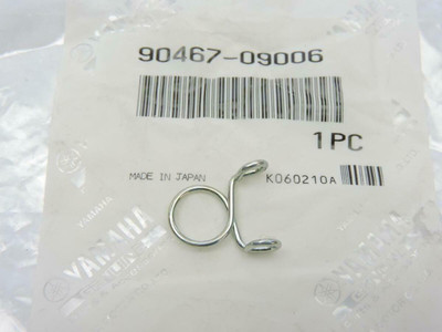 90467-09006 NOS Yamaha Clip BW200 BW350 FJ1100 FJ1200 FJ600 FJR1300 FZ1 QTY2 90467-09006 NOS Yamaha Clip BW200 BW350 FJ1100 FJ1200 FJ600 FJR1300 FZ1 QTY2