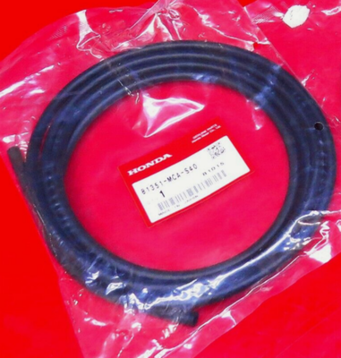 NOS 2001-2017 Honda GL1800 Goldwing Saddlebag Seal 81351-MCA-S40 FAST SHIP