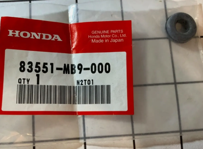 83551-MB9-000 NOS Honda Grommet QTY2