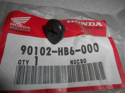 NOS OEM Honda Splash Guard Screw 1986-1991 ATC125 TRX125 TRX300 90102-HB6-000