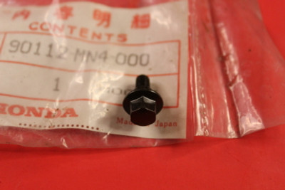 NOS Honda CBR600F Hurricane OEM Lower Cowl Fairing Special Bolt 90112-MN4-000 NOS Honda CBR600F Hurricane OEM Lower Cowl Fairing Special Bolt 90112-MN4-000