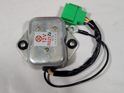 NOS 1973-1975 Kawasaki Z1 900 Voltage Regulator 21066-019