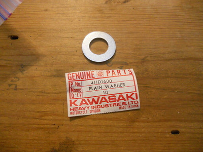 1970-1988 KAWASAKI NOS MT1 KX KDX Steering Head Bolt Flat Washer 411D1600