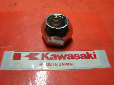 NOS Kawasaki 1981-1987 KLT110 KLT185 KLT160 KLT250 KLT200 Nut Flanged 92015-4005
