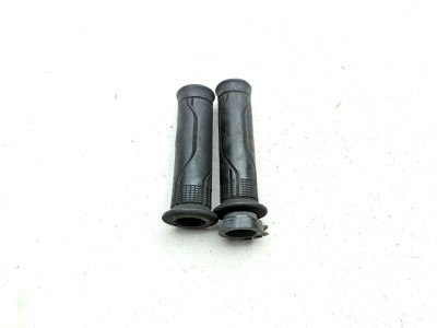 14 Honda CBR500R Throttle Tube And Grips