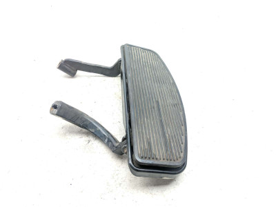 11 Harley Davidson FLTRU Road Glide Ultra Left Front Driver Floorboard