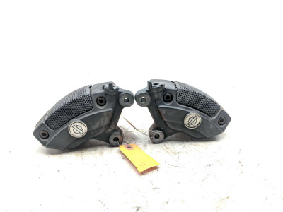 11 Harley Davidson FLTRU Road Glide Ultra Front Brake Calipers