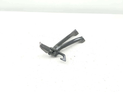 08 09 Suzuki GSXR 600 750 Rear Left Passenger Foot Peg w/ Bracket 08 09 Suzuki GSXR 600 750 Rear Left Passenger Foot Peg w/ Bracket