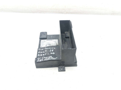 11 Kawasaki Vulcan 1700 Vaquero Tools Tool Kit Holder Tray Cover 32098-0020