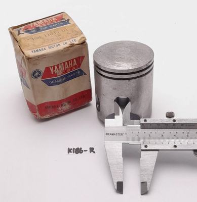 NOS YAMAHA RS100 1975 1976 PISTON 1 O/S 0.25 463-11635-01-00