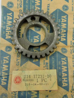 YAMAHA NEW OEM TRANSMISSION 3RD WHEEL GEAR 214-17231-10