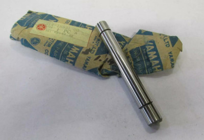 1968-1972 Yamaha DT1 RT1 R5 AT1 CT1 CS3 DS6 OEM Shift Fork Guide Bar