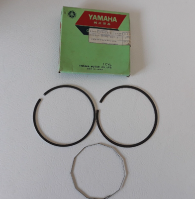 New OEM NOS Yamaha STD Piston Ring Set 1M2-11610-00