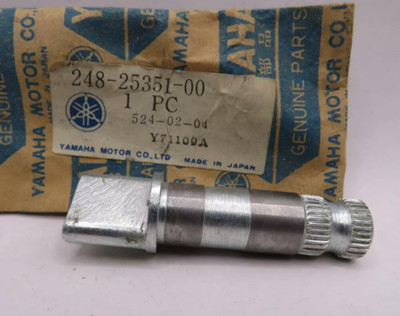 1970-1972 Yamaha DS6 DS7 R5 OEM Engine Camshaft 248-25351-00