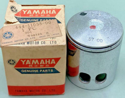 NOS Yamaha 1974-75 DT125 1.00 Oversize Piston 57.00 mm 444-11638-00