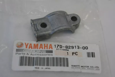 YAMAHA NEW OEM LOWER LEVER HOLDER 17D-82913-00