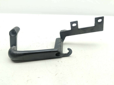 94 Kawasaki Concours ZG1000 Right Seat Grab Handle Bar Mount Bracket 46075-1071