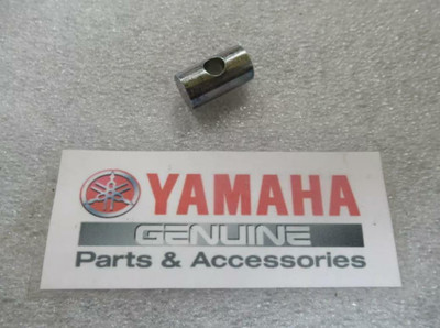 NOS Yamaha DT175 DT80 DT250 BW200 DT100 OEM Pin Genuine 90249-12008