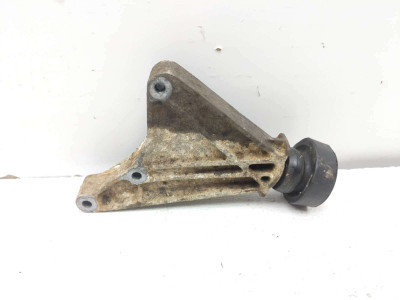 17 Sea Doo Spark Rear Engine Block Exhaust Mount Bracket Holder 420911785