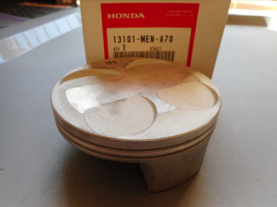 2013-2016 Honda CRF450R NOS OEM Genuine Factory Piston 13101-MEN-A70