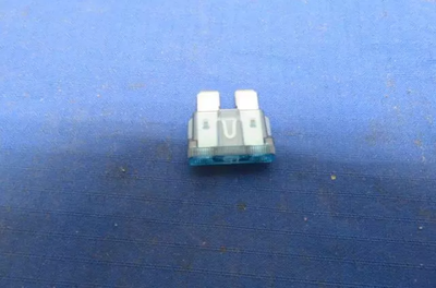 NOS Honda, # 98200-31500 FUSE, BLADE (15A) VT600 CRF450 CRF250 TRX250 + H607