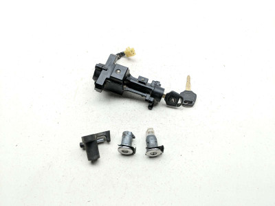 14 15 Honda Valkyire 1800 GL1800C Lock Set Ignition Switch Cap And Key