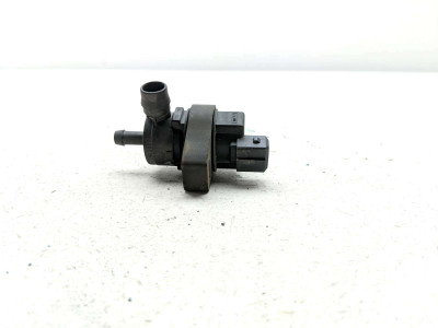 09-13 BMW R1200GS Fuel Tank Breather Air Valve