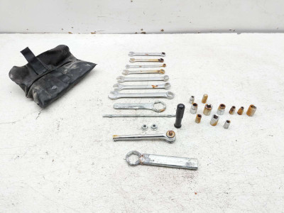 07-12 Triumph 675 Street Triple Tool Kit