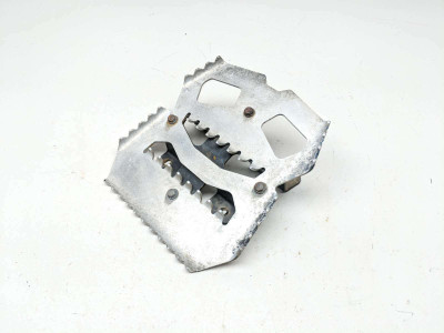 12 Can Am Outlander 800R X-MR Floorboard Foot Rest Mount Bracket