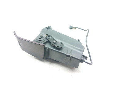 17-21 Harley FLHTKSE Electra Glide CVO Front Storage Media Glove Box 76000117