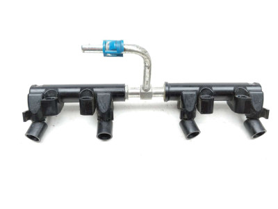 09-16 Suzuki GSXR 1000 Gas Fuel Injector Rail