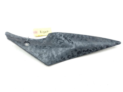 06 07 Suzuki GSXR 600 750 Right Side Tank Fairing Cover Panel 47111-01H0