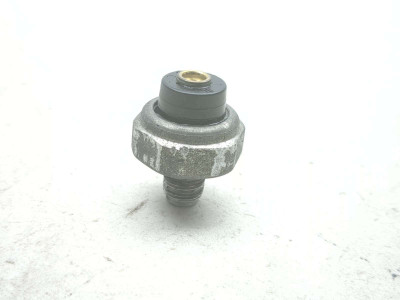 08-18 Suzuki Hayabusa GSX1300R Engine Motor Oil Pressure Sensor