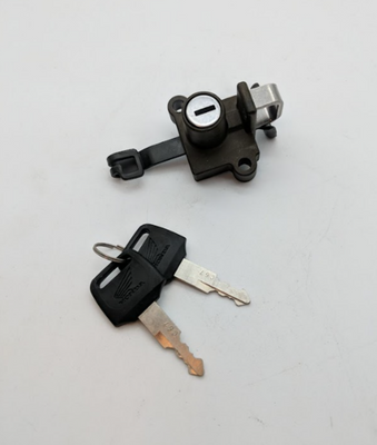 1988-1990 Honda VTR250 Interceptor OEM Seat Lock Assembly 77110-MN8-700