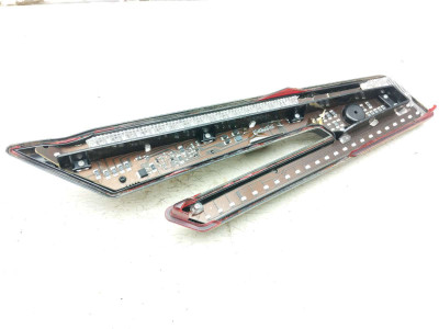 20-24 Polaris RZR Pro XP Sport Rear Left Taillight Tail Brake Light Lamp 2415177