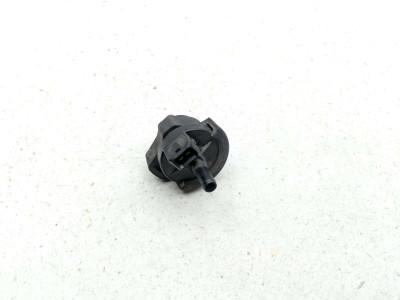 04 BMW Montauk R1200CL Fuel Tank Breather Purge Valve