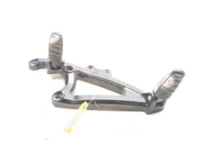 20-23 Harley Davidson ELW LiveWire Right Side Rearset Driver Passenger Foot Peg