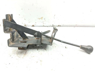 04 05 Kubota RTV 900 RTV900 Front Wheel Drive Gear Lever With Support Mount