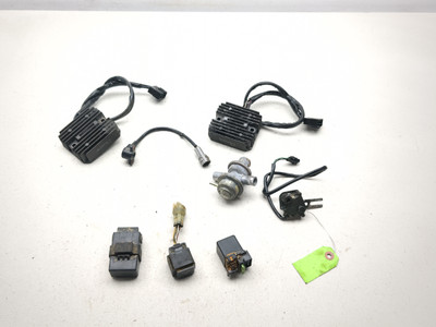 02 Kawasaki Vulcan 1500 Classic VN1500 Relay Set Voltage Regulator Kickstand