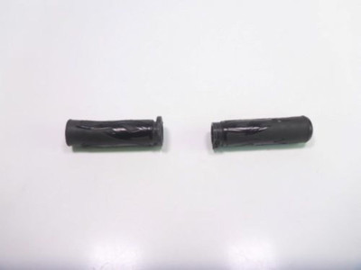 06 Harley Davidson Street Bob FXDBI Throttle Tube And Grips