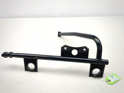 05 Kawasaki VN1600 Vulcan Nomad Rear Right Saddlebag Mount Bracket A