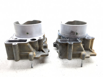 06-08 KTM 990 Adventure Engine Motor Cylinder Head Jugs 61030105000