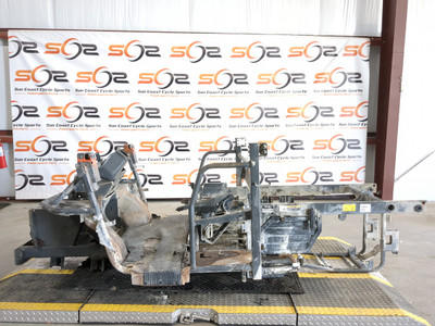 06-10 Kubtoa RTV 900 Main Frame Chassis STRAIGHT KRTV900A71081739