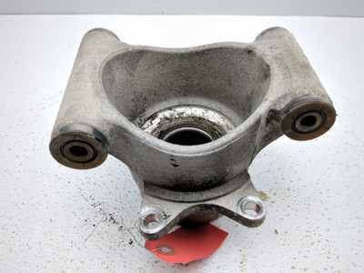 11 Bobcat 3200 Ranger 570 Rear Right Wheel Spindle Knuckle Carrier