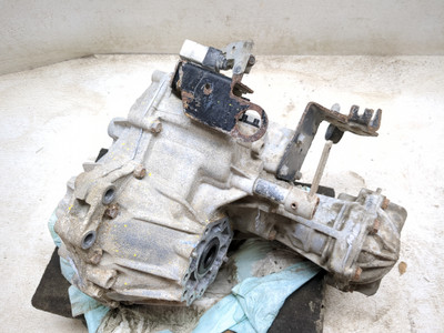 04-16 John Deere Gator HPX 4x4 Transmission Gearcase Gearbox Assembly