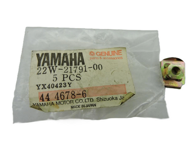 NOS Yamaha WR200 WR250 YTZ250 Tri-Z YZ125 YZ250 YZ80 Side Cover Nut 22W-21791-00