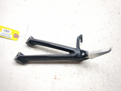 08-10 Suzuki GSXR 600 750 Rear Right Passenger Foot Peg 298996 TRSH PL